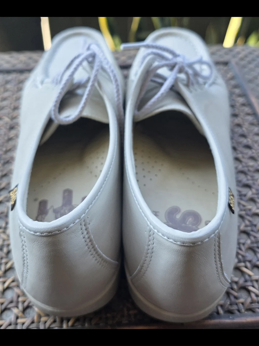 Vintage SAS Siesta Handsewn Leather Comfort Walking Shoes Sz 9 S HARD TO FIND